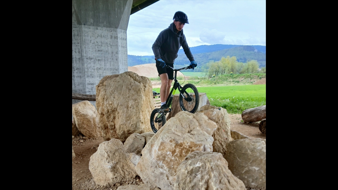 2025-04-22-24_camp-velo-Delemont_Noa-caillou_web