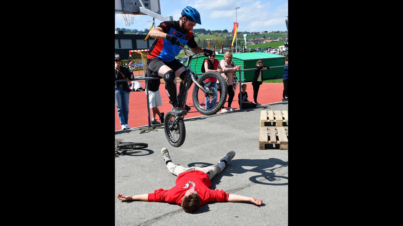2025-04-26_demo-velo-Comptoir-Oron_34_Loic