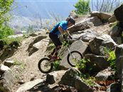 il y a de quoi faire dans ce champ de pierres