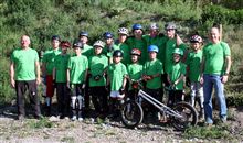 la photo de groupe... un grand merci &agrave; Ren&eacute; et Jean-Daniel les organisateurs et coachs