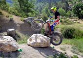 Arnaud est champion d'enduro National 2014 et ma&icirc;trise aussi le trial !
