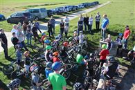 Ren&eacute; explique le d&eacute;roulement de l'apr&egrave;s-midi