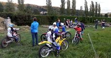 14 sept : entra&icirc;nement v&eacute;los et motos sur le terrain de Lucens (photo: Suzanne A.)