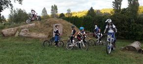 il y a aussi les motos ce jour-l&agrave;