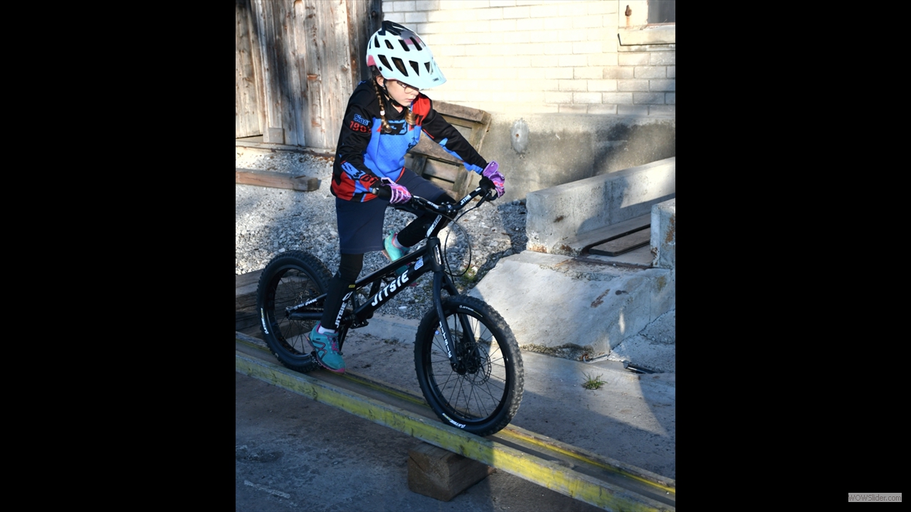 2024-11-16_Velo-concours-interne_7460_Coline